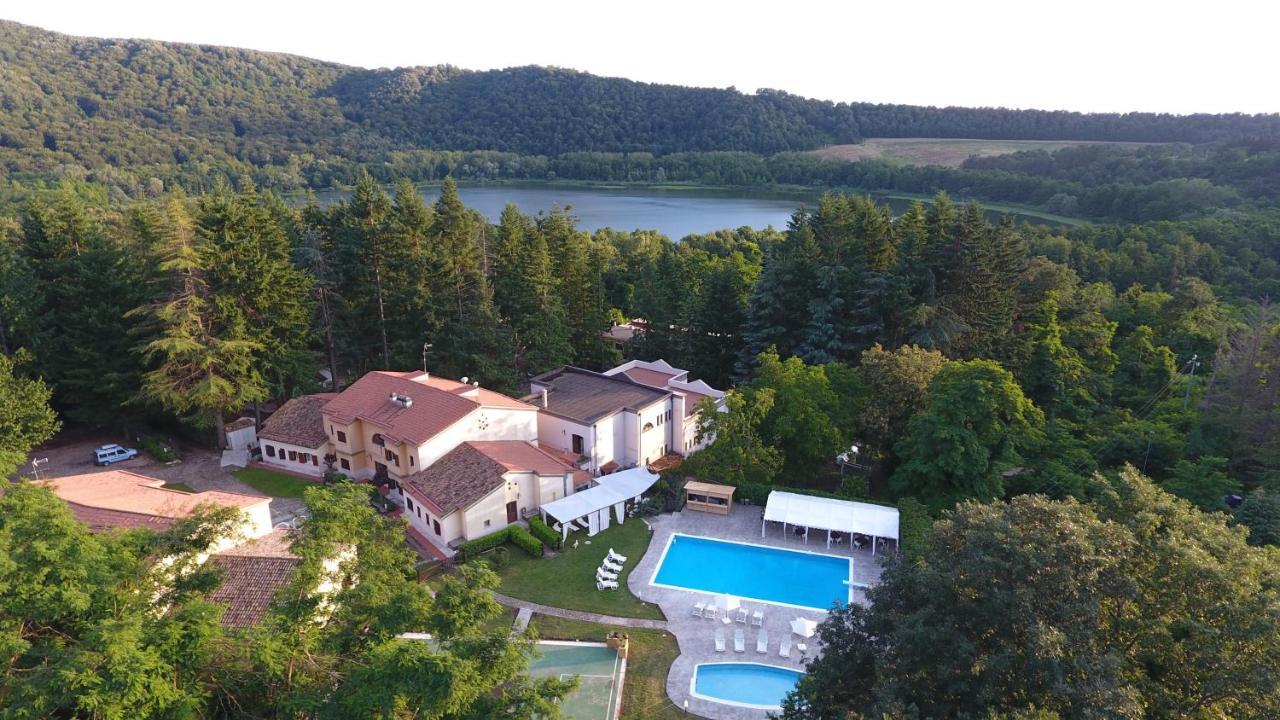Borgo Villa Maria Monticchio  Kültér fotó